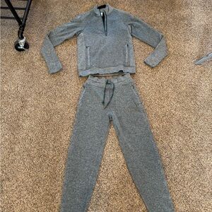 Lululemon Athletica engineered warmth green jasper set size 4